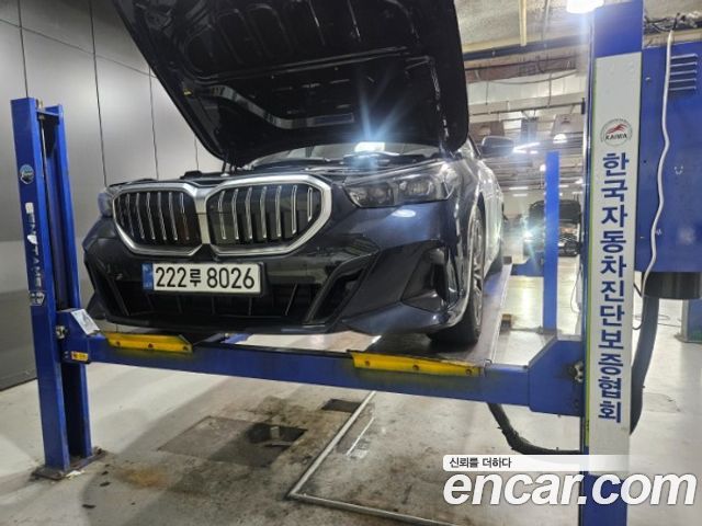 BMW 5 Series (G60) 520i M Sport 2026 — фото 16