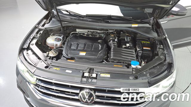 Volkswagen Tiguan (II) 2.0 TDI Prestige 2023 — фото 6