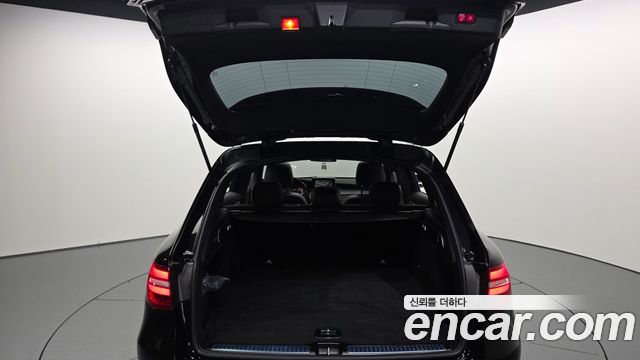 Mercedes-Benz GLC-Class (X253) AMG GLC63 4MATIC+ 2019 — фото 29