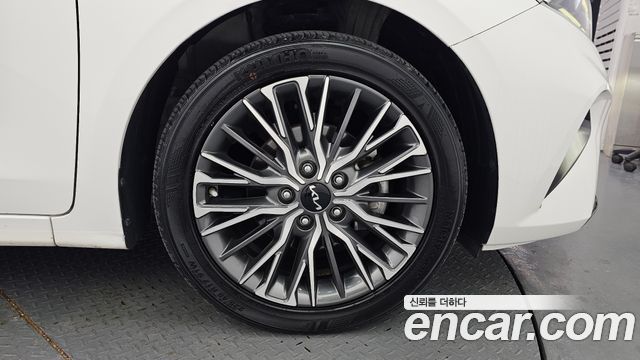 Kia K3 (II) 1.6 Prestige 2023 — фото 5