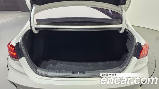Kia K3 (II) 1.6 Prestige 2023 — фото 20