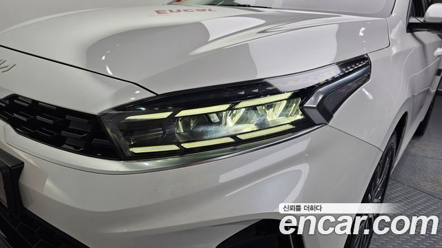 Kia K3 (II) 1.6 Prestige 2023 — фото 22