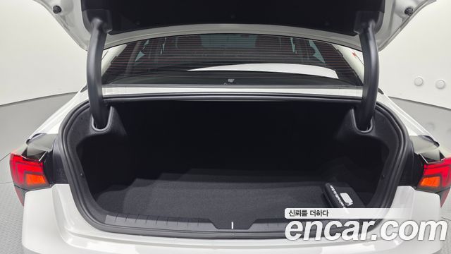 Kia K5 (III) 2.0 Prestige 2026 — фото 16