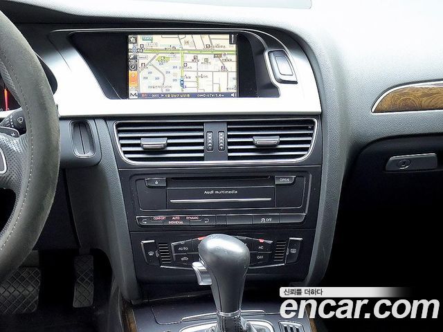 Audi A4 2.0 TFSI Quattro Dynamic B8 2011 — фото 9