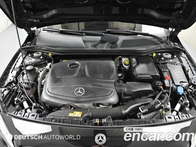 Mercedes-Benz GLA-Class (X156) GLA220 Premium 2019 — фото 6