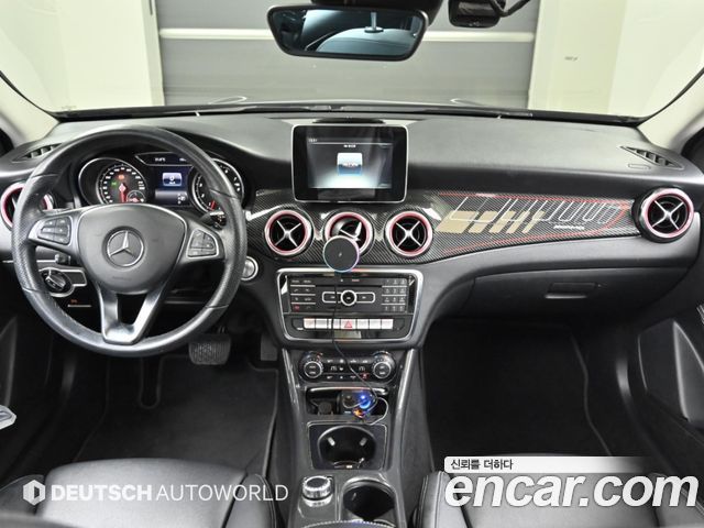 Mercedes-Benz GLA-Class (X156) GLA220 Premium 2019 — фото 7