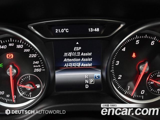 Mercedes-Benz GLA-Class (X156) GLA220 Premium 2019 — фото 21