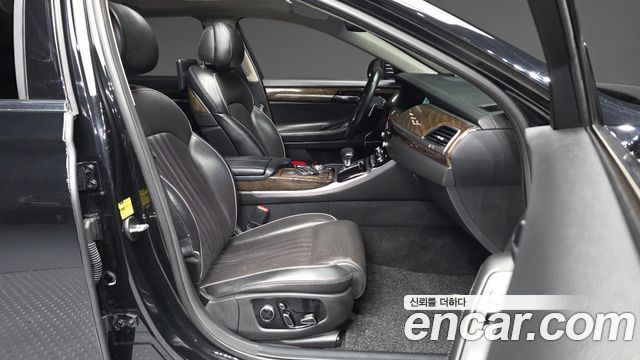 Genesis EQ900 3.8 GDI AWD Prestige 2017 — фото 11