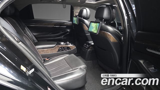 Genesis EQ900 3.8 GDI AWD Prestige 2017 — фото 12