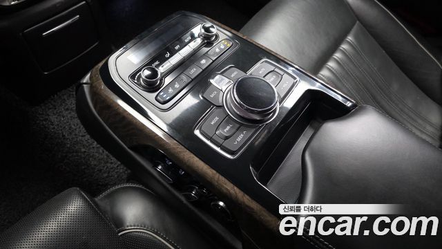 Genesis EQ900 3.8 GDI AWD Prestige 2017 — фото 19