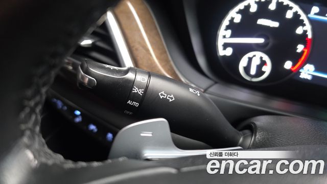 Genesis EQ900 3.8 GDI AWD Prestige 2017 — фото 27