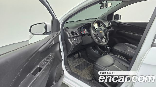 Chevrolet Spark LT 2019 — фото 10