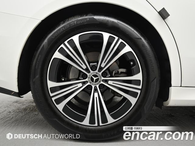 Mercedes-Benz E-Class (W214) E200 Avantgarde 2025 — фото 5