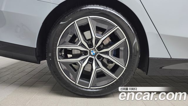 BMW 5 Series (G60) 520i M Sport 2025 — фото 5