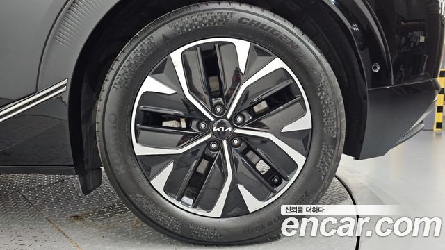 Kia EV6 Long Range Earth 2022 — фото 21