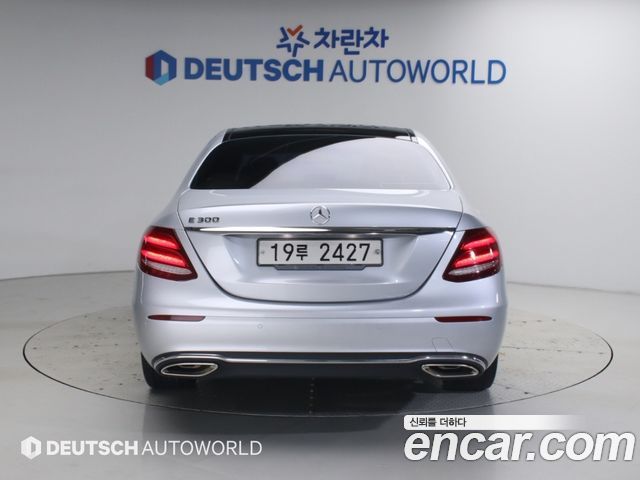 Mercedes-Benz E-Class (W213) E300 Avantgarde 2019 — фото 4