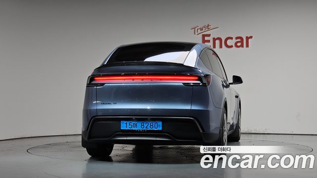 Tesla Model Y L Long Range AWD 2026 — фото 4