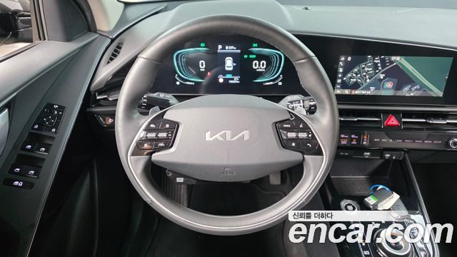 Kia Niro Prestige 2024 — фото 13