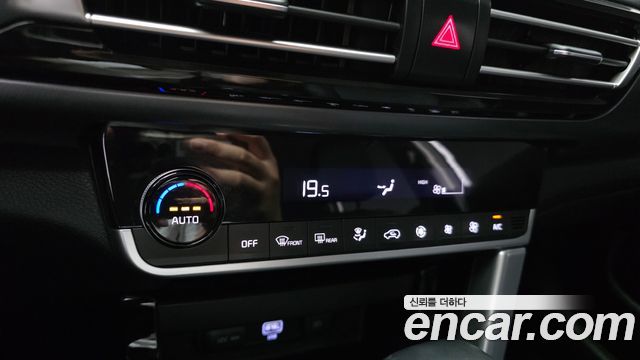 Kia Seltos Gasoline 1.6 Turbo 2WD Prestige 2022 — фото 27