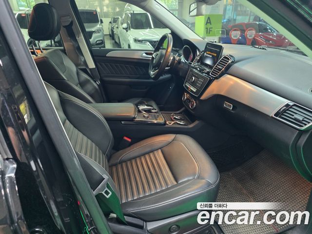 Mercedes-Benz GLE-Class (W166) GLE350 d 4MATIC Premium 2018 — фото 16