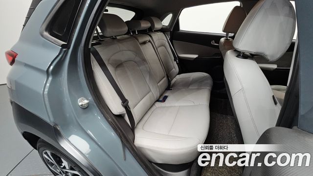 Hyundai Kona Gasoline 1.6 Turbo 4WD Inspiration 2021 — фото 11
