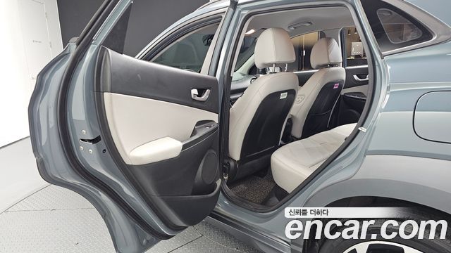 Hyundai Kona Gasoline 1.6 Turbo 4WD Inspiration 2021 — фото 12