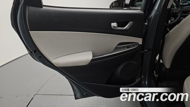 Hyundai Kona Gasoline 1.6 Turbo 4WD Inspiration 2021 — фото 25