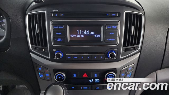 Hyundai Grand Starex Wagon 11-Seater Modern 2019 — фото 13