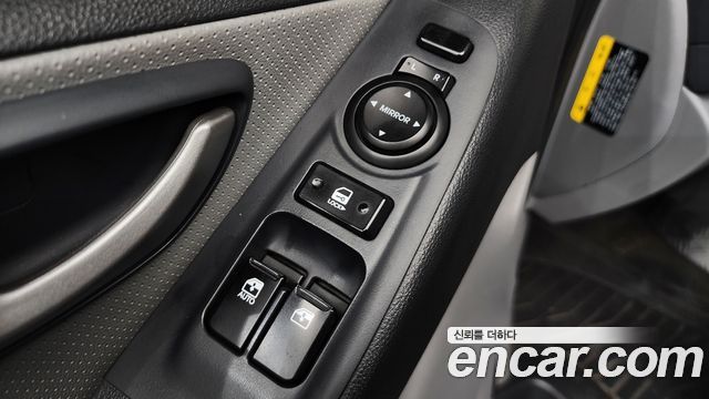 Hyundai Grand Starex Wagon 11-Seater Modern 2019 — фото 28