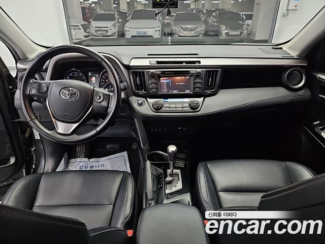 Toyota RAV4 2.5 2WD 4th 2016 — фото 7