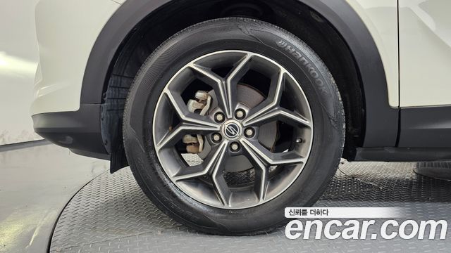 KG Mobility (SsangYong) Beautiful Korando Gasoline 1.5 2WD C5 Plus 2020 — фото 5