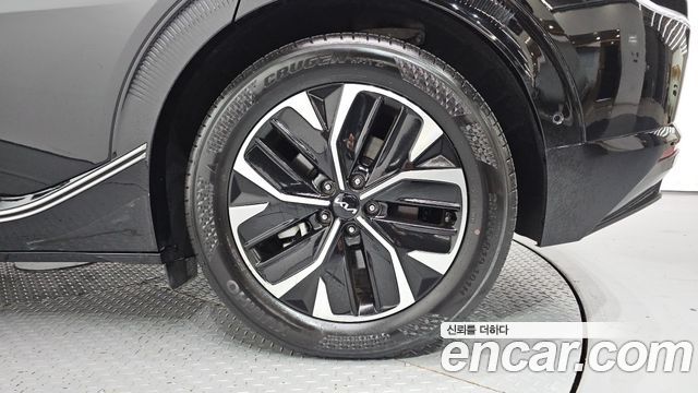 Kia EV6 Long Range Earth 2023 — фото 21