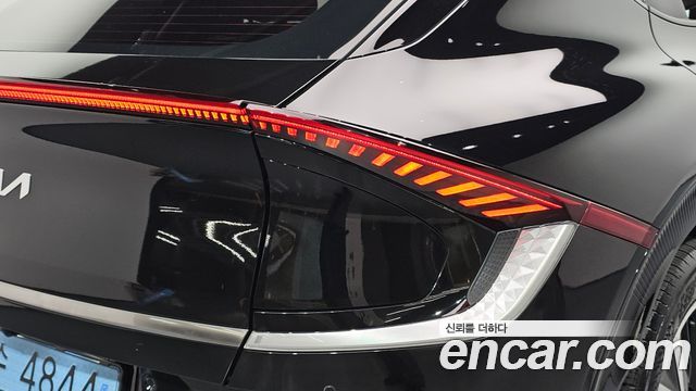 Kia EV6 Long Range Earth 2023 — фото 23