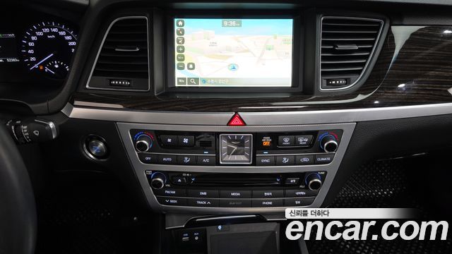 Genesis G80 3.3 GDI Luxury 2017 — фото 12