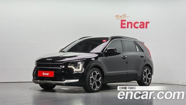 Kia Niro Prestige 2022 — фото 1