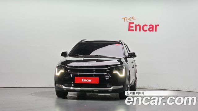 Kia Niro Prestige 2022 — фото 3