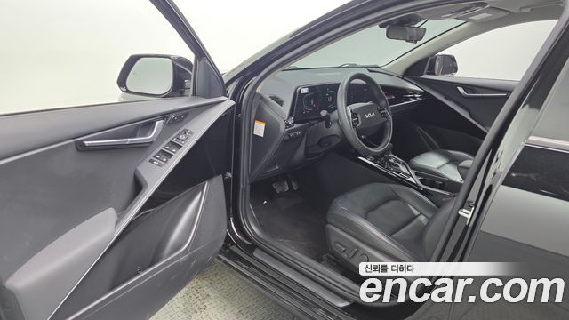Kia Niro Prestige 2022 — фото 10