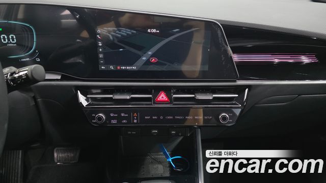 Kia Niro Prestige 2022 — фото 13