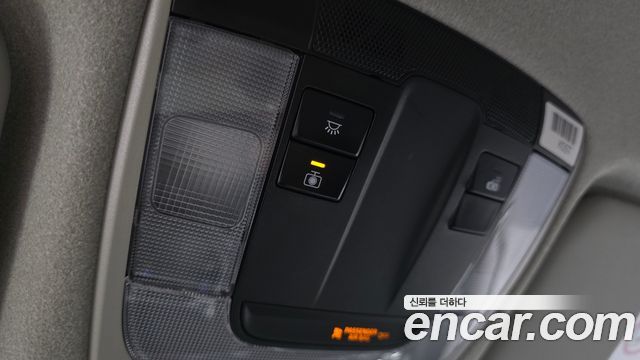 Kia Niro Prestige 2022 — фото 16