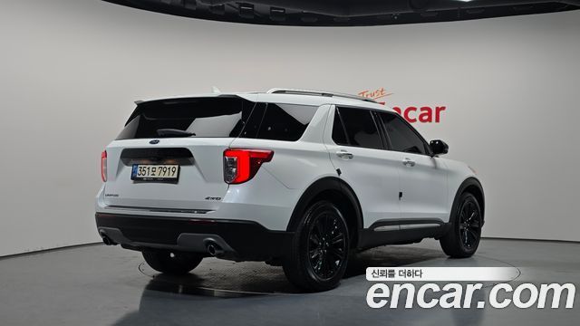 Ford Explorer (VI) 2.3 LimIted 4WD 2022 — фото 2