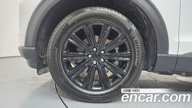 Ford Explorer (VI) 2.3 LimIted 4WD 2022 — фото 5