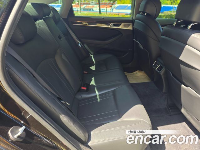 Genesis G80 3.3 GDI AWD Premium Luxury 2019 — фото 10
