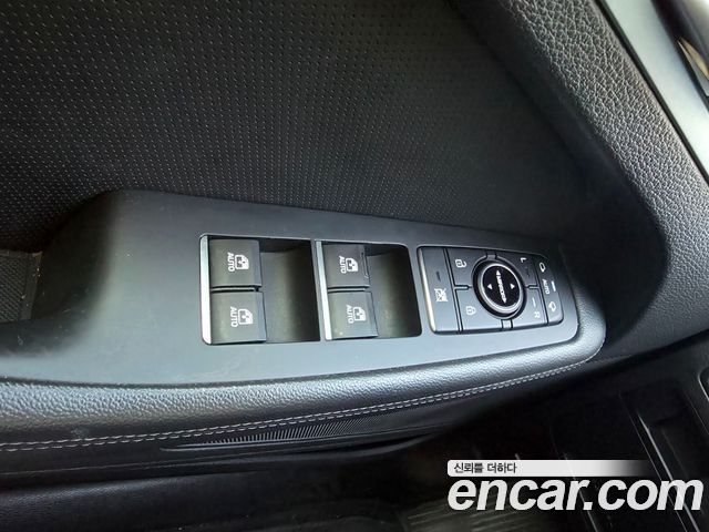 Genesis G80 3.3 GDI AWD Premium Luxury 2019 — фото 19