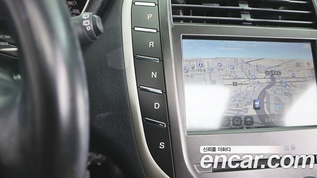 Lincoln MKC 2.0 AWD 2017 — фото 9