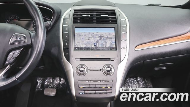 Lincoln MKC 2.0 AWD 2017 — фото 22