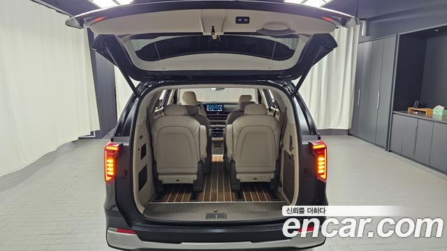Kia Carnival (IV) Gasoline 9-Seater Hi Limousine Signature 2024 — фото 18