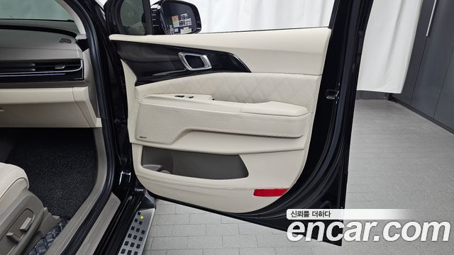 Kia Carnival (IV) Gasoline 9-Seater Hi Limousine Signature 2024 — фото 24