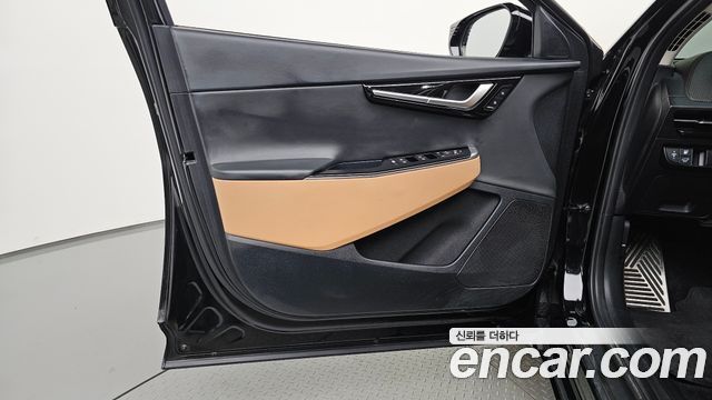 Kia EV6 Long Range Earth 2023 — фото 24