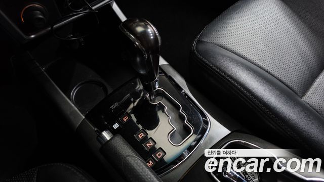 KG Mobility (SsangYong) Korando C 2.0 CVT 4WD Deluxe 2014 — фото 9