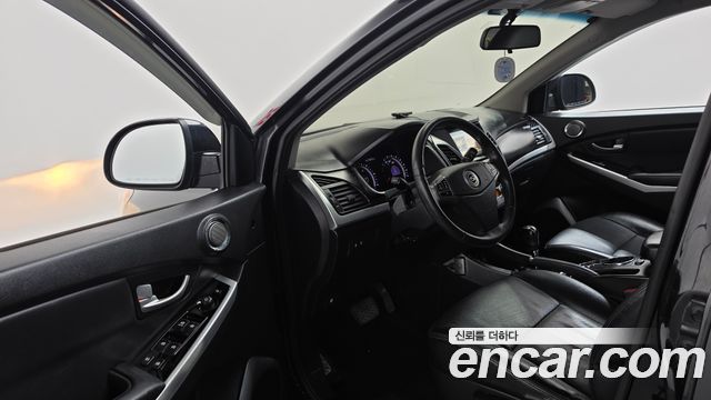 KG Mobility (SsangYong) Korando C 2.0 CVT 4WD Deluxe 2014 — фото 10